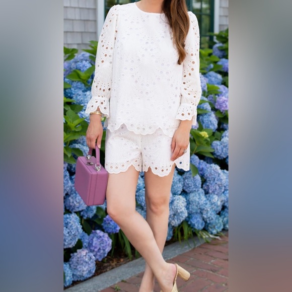 Gigi White Eyelet Top, size medium - Picture 2 of 7